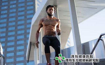 大腿內(nèi)側(cè)牛皮膚癬的癥狀圖片初期