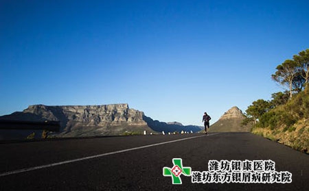 腿部牛皮膚癬的癥狀圖片初期的癥狀圖片