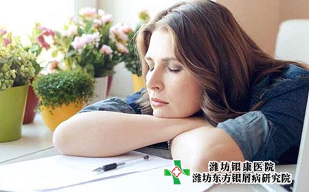 銀屑病患病跟心理有關嗎?如何進行心理治療?