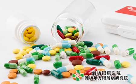 尋常型銀屑病應(yīng)該怎么治療?