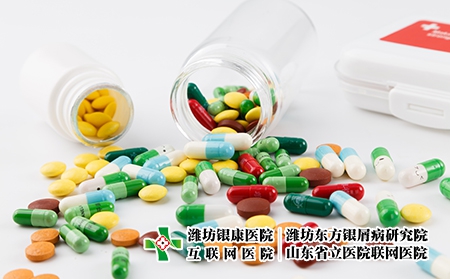 攝圖網(wǎng)_500217212_各種顏色彩色的藥片和膠囊（企業(yè)商用）