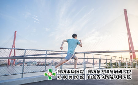 攝圖網(wǎng)_501385869_男性戶外跑步?jīng)_刺（企業(yè)商用）