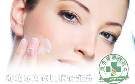 晚睡之后，牛皮癬患者如何護理皮膚呢？