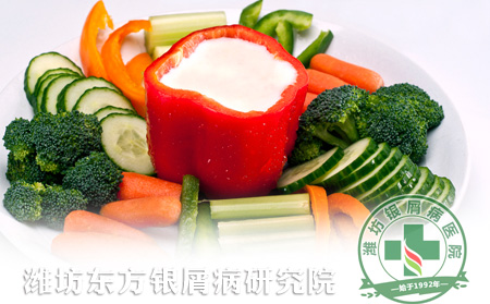 防范冬季上火:銀屑病患者可多吃五色餐