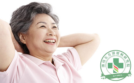 高血壓多發(fā)，老年銀屑病人怎么做才能降血壓？  