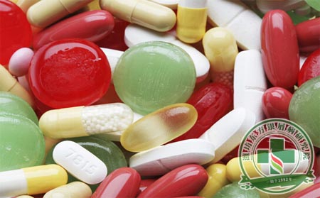 銀屑病人過敏原因紛雜多，患者要分清類型再止癢