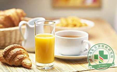 銀屑病患者要適時的做好飲食調(diào)理