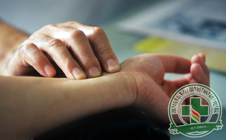 證總結：提高銀屑病護理質量應動中帶靜