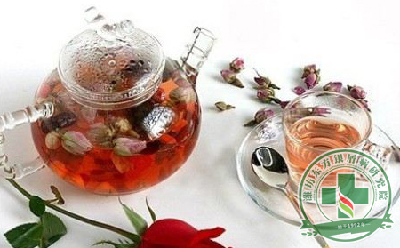 三種茶水降低銀屑病患者皮膚不適煩惱