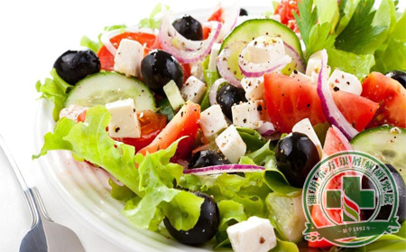 高考日近,有銀屑病的學子如何上可以飲食搭配這門課?