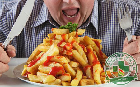 銀屑病患者飲食無度下帶來的危機與解決方法