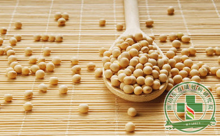 銀屑病患者平時(shí)生活中應(yīng)注意補(bǔ)鐵，以免引起貧血