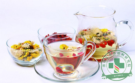 夏季抗暑銀屑病患者如何科學(xué)飲茶