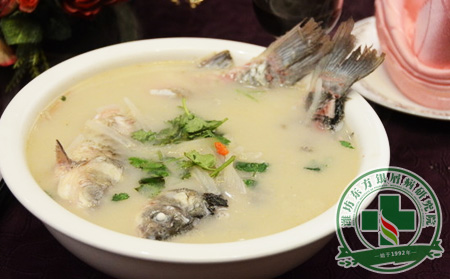 桑拿天里如何讓銀屑病患者吃得舒服