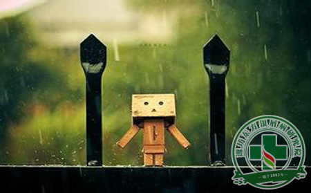 雨季仍在繼續銀屑病患者如何做好潮濕環境中的護理呢?