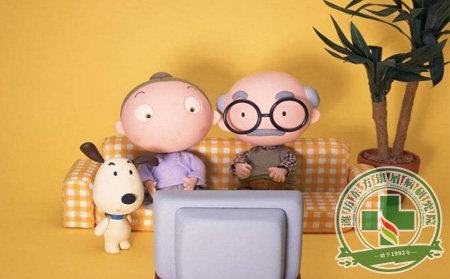 子女幫助老人護(hù)理銀屑病有什么方法嗎?