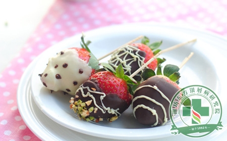 濰坊銀屑病醫(yī)院介紹患者日常飲食要素