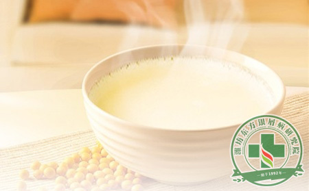 喝豆漿補蛋白 銀屑病患者喝豆漿也有飲食禁忌?