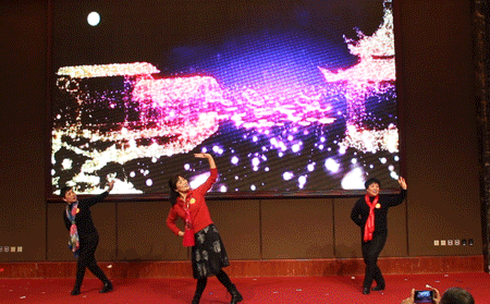 濰坊東方銀屑病研究院董會玲主任表演