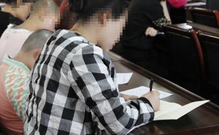 (現場小患者家屬認真做筆記)