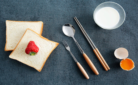 讓餐桌不再是戰(zhàn)場 如何讓兒童牛皮癬患者遠離偏食