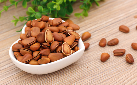 秋冬氣溫像是溜溜球 溫差過大牛皮癬患者秋季腹瀉怎么辦