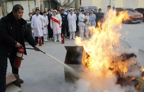 濰坊銀屑病醫院消防演練滅火1