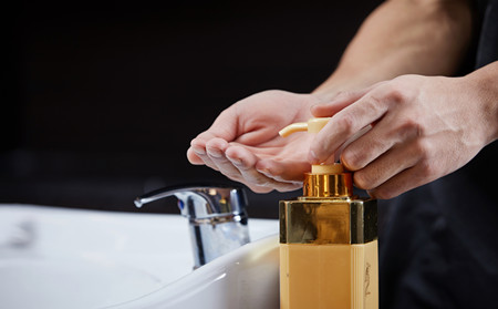 頭部銀屑病護(hù)理,濰坊東方銀屑病研究院