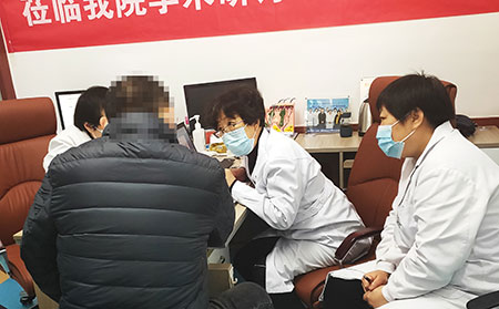 楊秀莉在濰坊東方看診