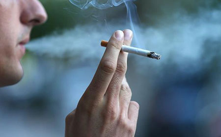 斑塊狀牛皮癬病因-吸煙