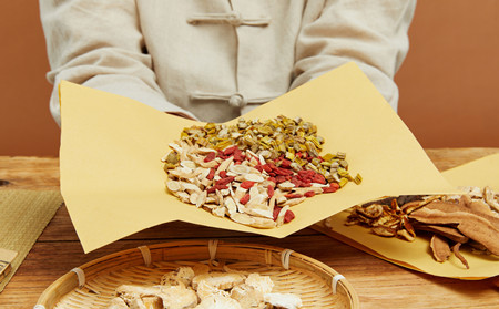 中醫治銀屑病,中藥治銀屑病有效嗎,濰坊東方銀屑病研究院