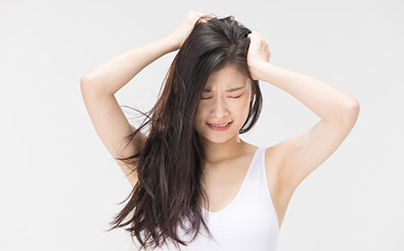 頭部牛皮癬瘙癢為什么不能抓撓的原因