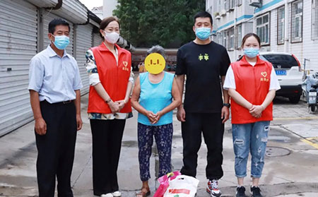 濰坊東方銀屑病研究院攜手大虞社區扶貧助困公益行7