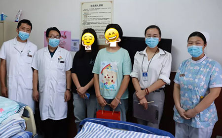 濰坊東方銀屑病研究院為患者送月餅2