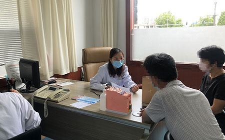 江蘇銀屑病醫院,南京牛皮癬研究院,南京醫治牛皮癬正規