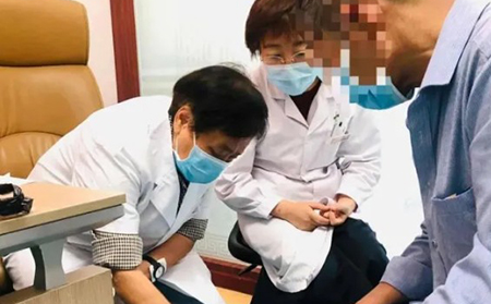 銀屑病專家聯合會診現場06